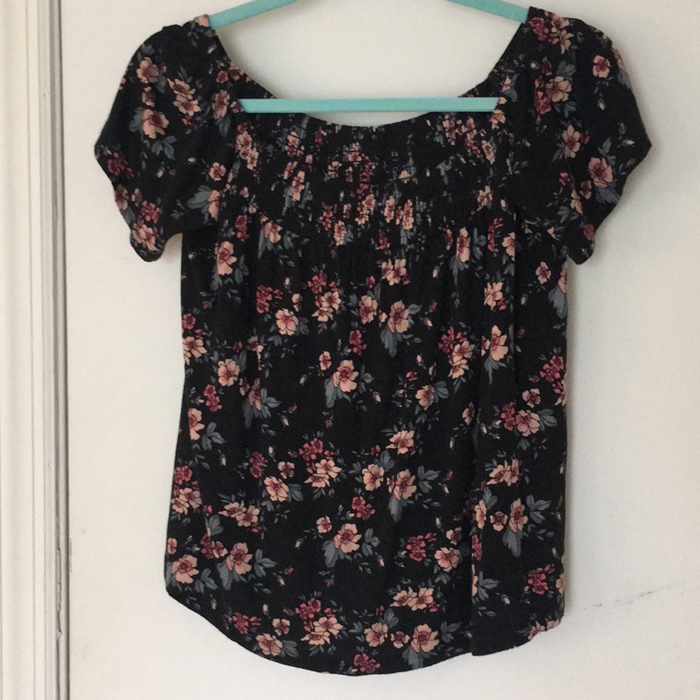 AEO off shoulder tee